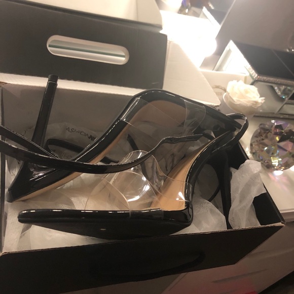 Fashion Nova Heels - Picture 2 of 6